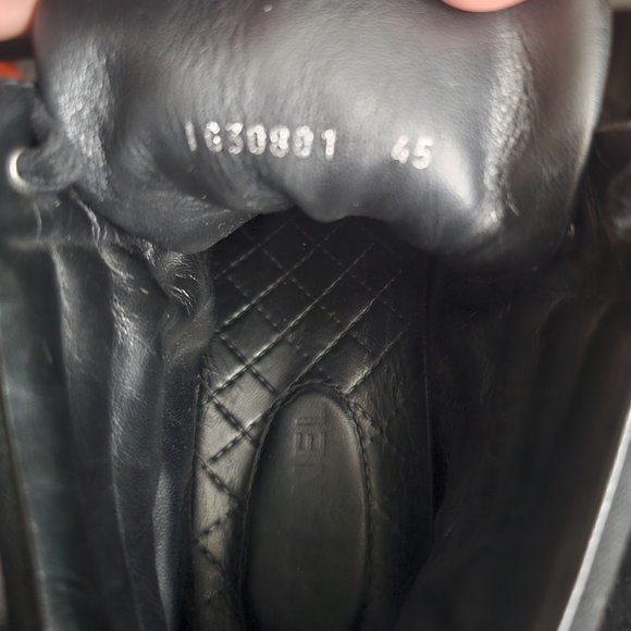 Authentic chanel canvas high top,men, black, size 11,used in good condition. - Picture 2 of 6